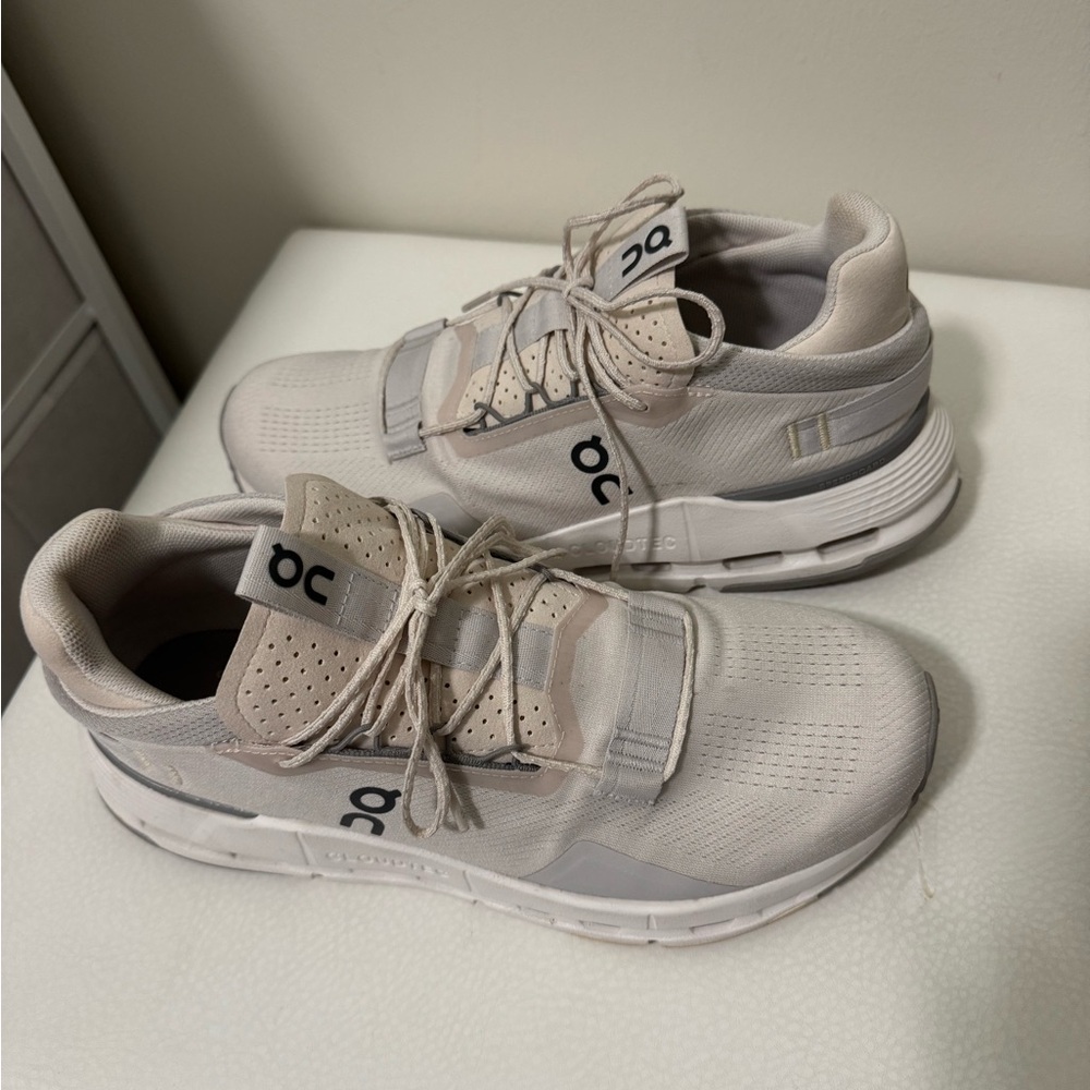 On Running Womens Cloudnova 2 Sneakers